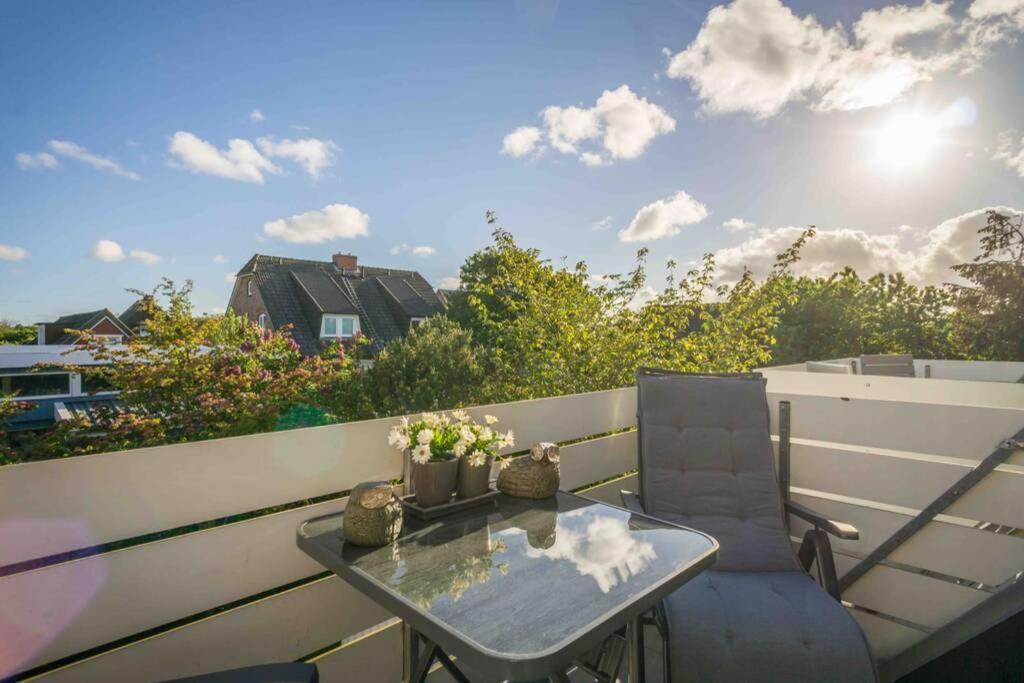 Ferienwohnung Martim und individuell in Wenningstedt mit Balkon Exterior foto